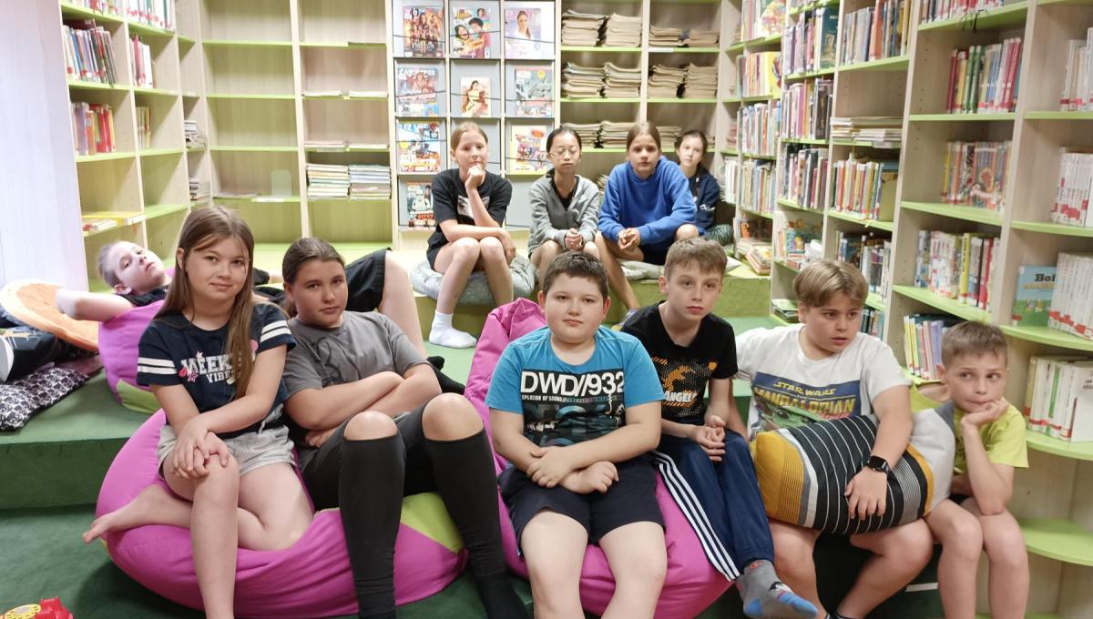 Noc v knihovně