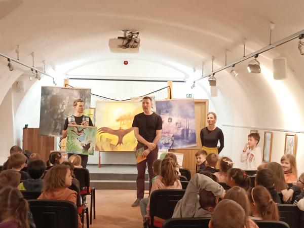 Scénická čtení ve Šmidingerově knihovně