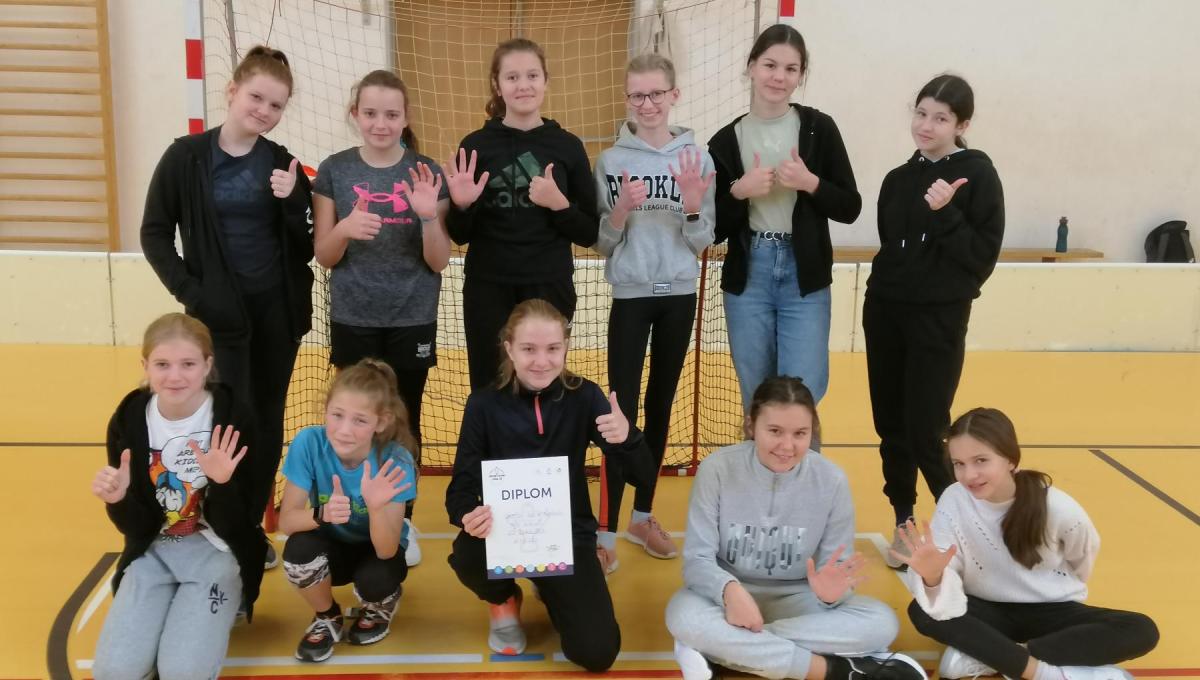 Florbalové okresní kolo dívek 6. a 7. tříd