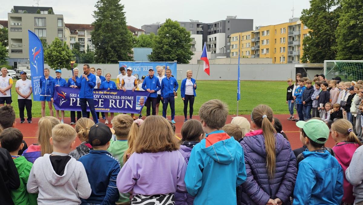 Peace Run - Běh míru propojil strakonické základní školy
