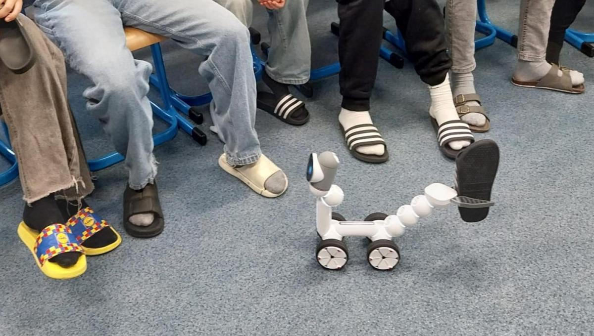 Den s roboty