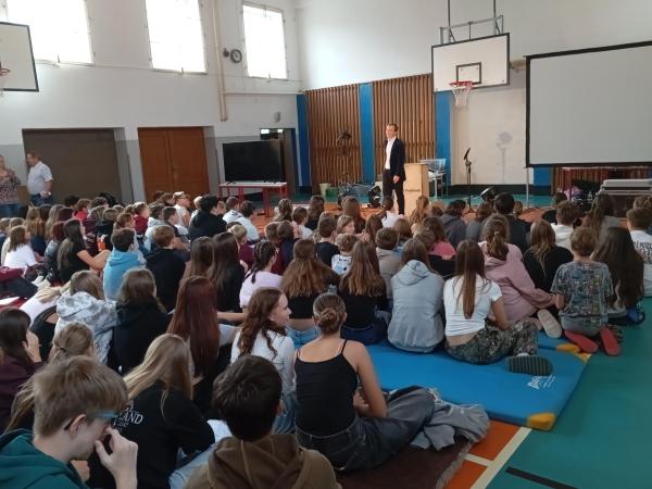 Přišel i kouzelník