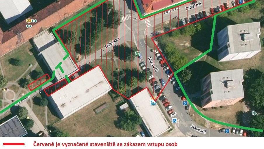 Změna pěších průchodů v okolí školy