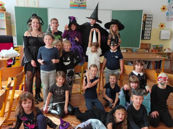 Jak jsme se převlékli za strašidla.