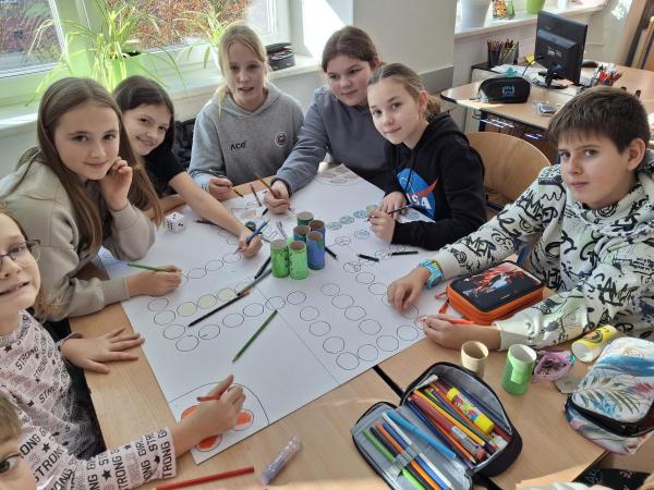 SKUPINOVÁ PRÁCE - ČLOVĚČE, NEZLOB SE  !