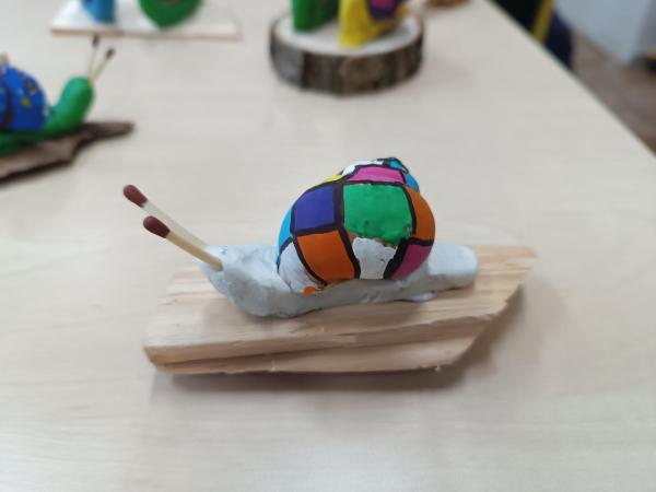 Práce s přírodninami -  veselí šnečci