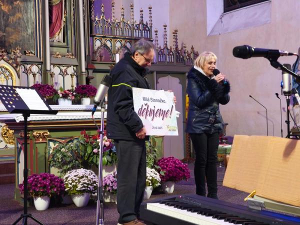 Charitativní akce pro Stonožku