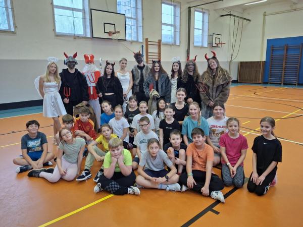 MIKULÁŠ NÁS NAŠEL ......    :-)