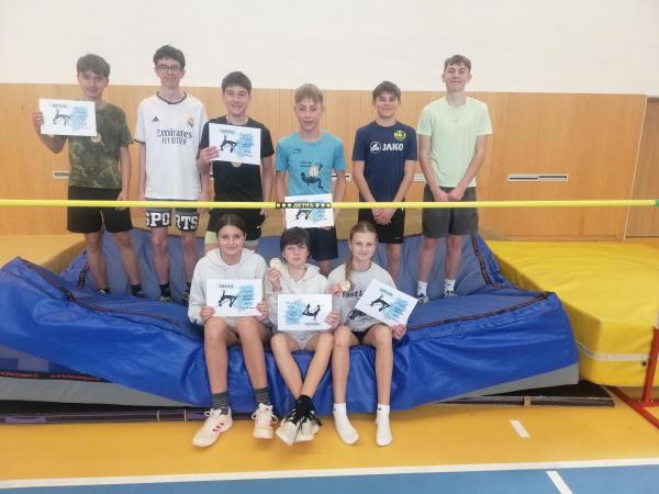 Naši výškaři se blýskli na Strakonické laťce