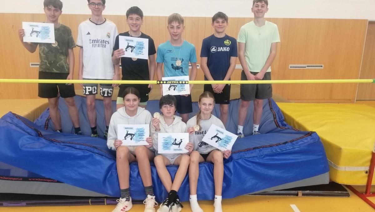 Naši výškaři se blýskli na Strakonické laťce