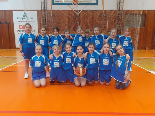 Školská basketbalová liga Miroslava Vondřičky