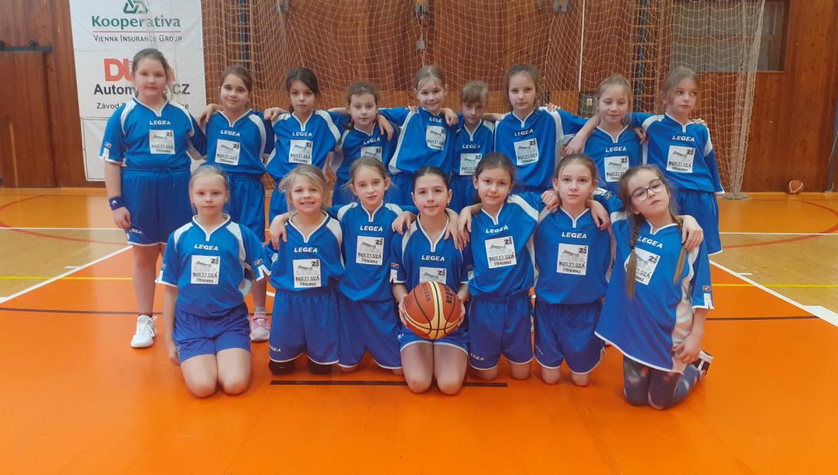 Školská basketbalová liga Miroslava Vondřičky