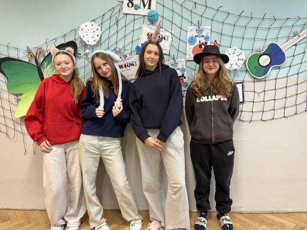 Den klobouků, čepic a jiných pokrývek hlavy