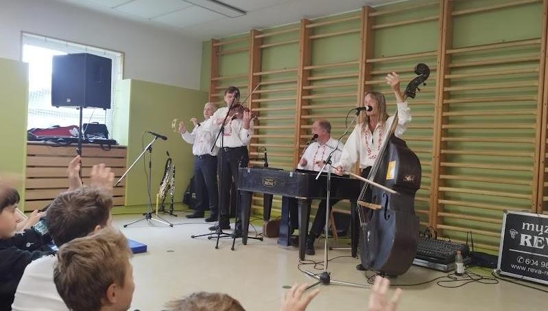 Cimbálová muzika Réva