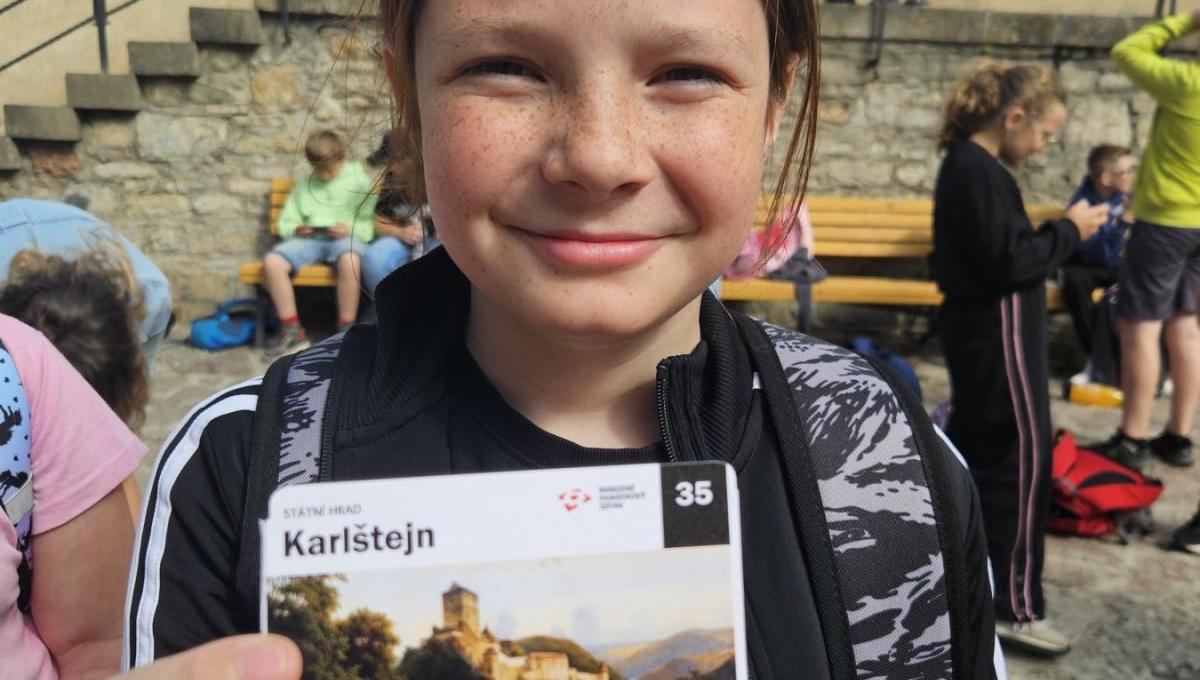 Školní výlet na hrad Karlštejn a do Koněpruských jeskyní
