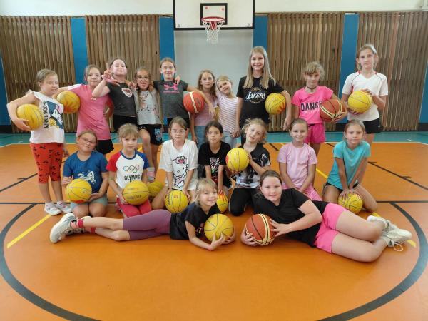 Kroužek basketbalu ve školní družině