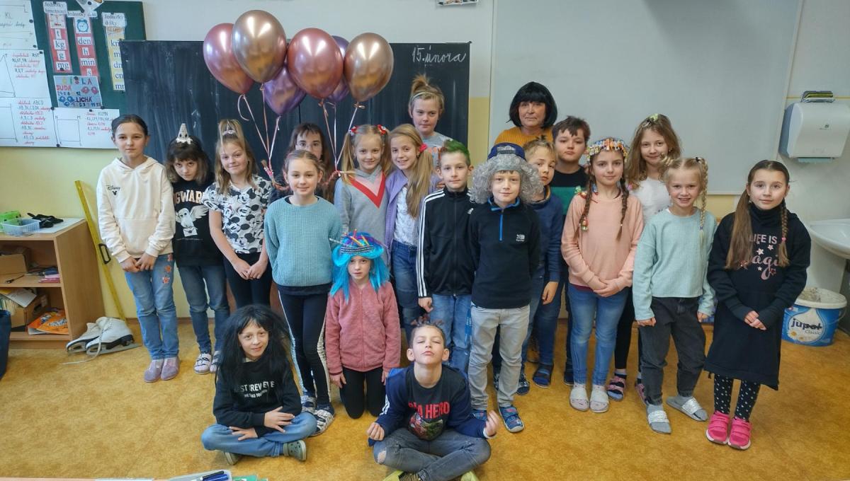Den šílených  účesů
