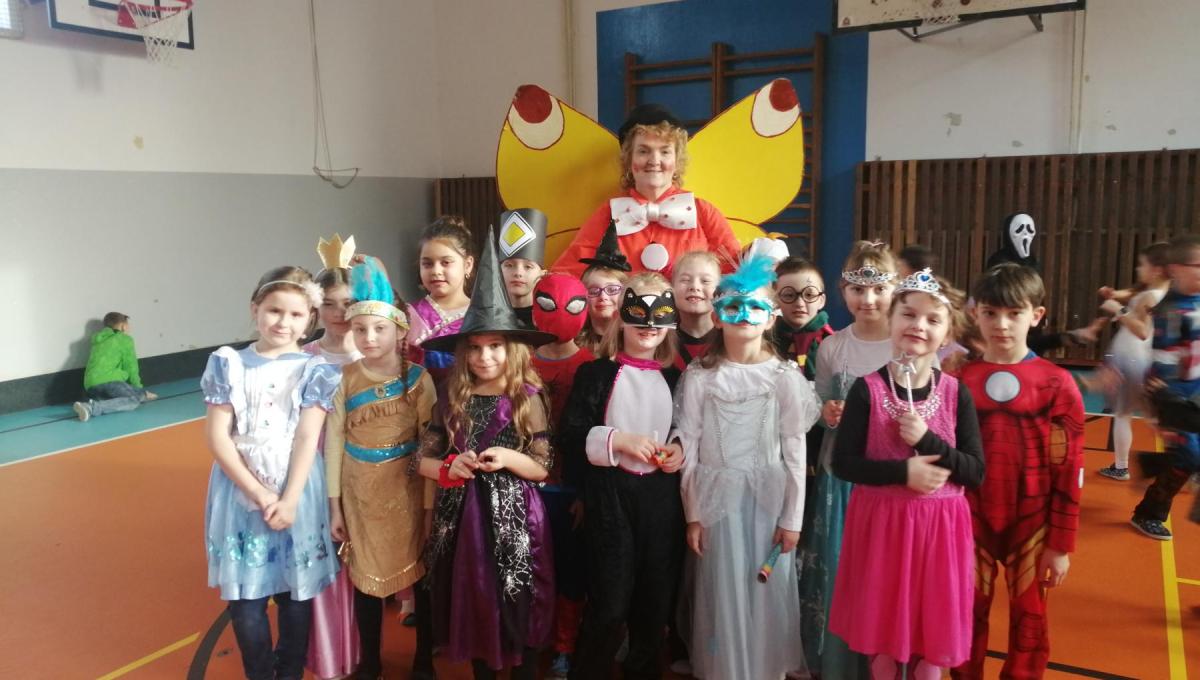 Maškarní karneval