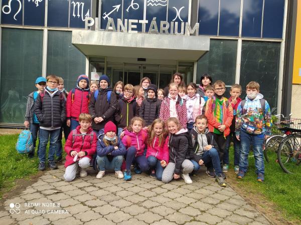 Planetárium 4.A, ČB